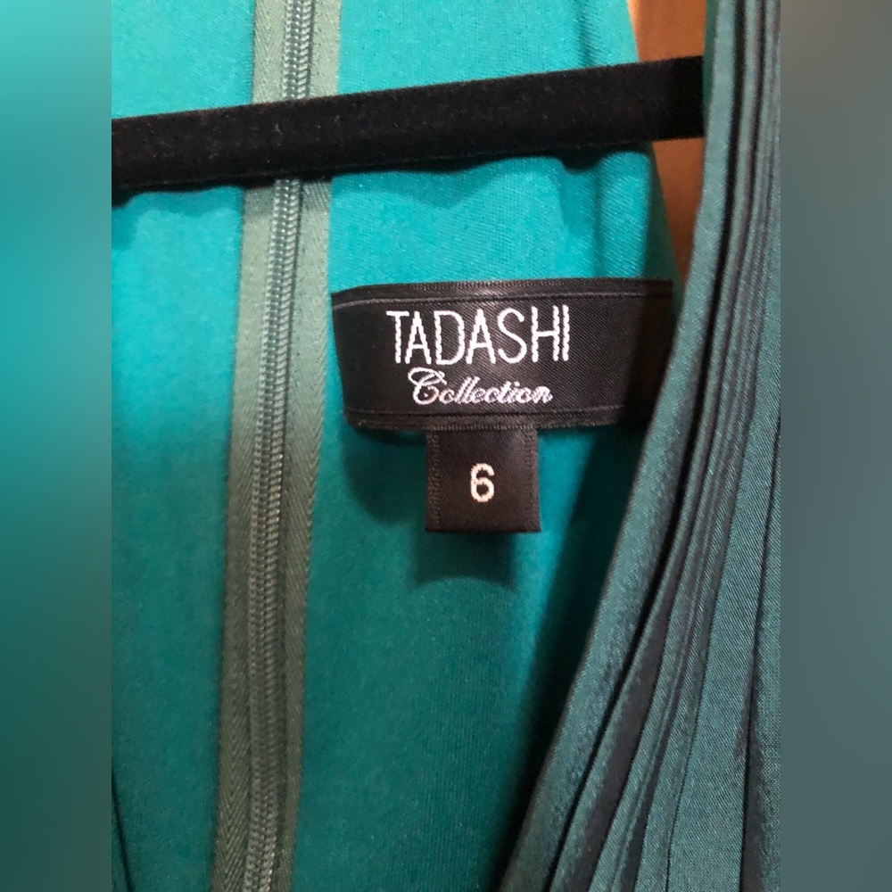 Tadashi Collection dress, size 6, 100% Silk Lining - Picture 4 of 10